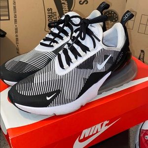 Nike Air Max 270